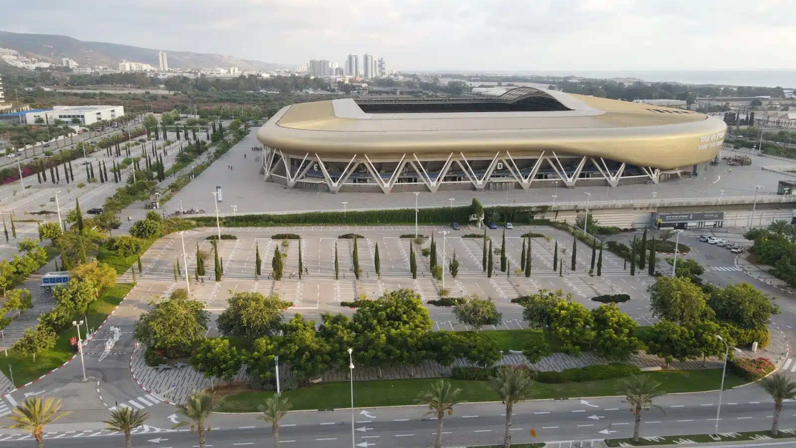 היערכות משטרת ישראל למשחק של מכבי חיפה מול הפועל נוף הגליל בסמי עופר 1 אצטדיון סמי עופר צילום אלדד אלוני