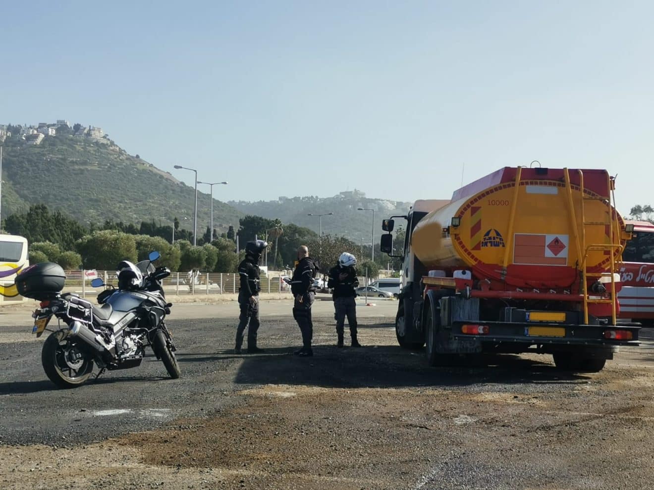 אופנועים באכיפה כנגד מזהמים בחיפה