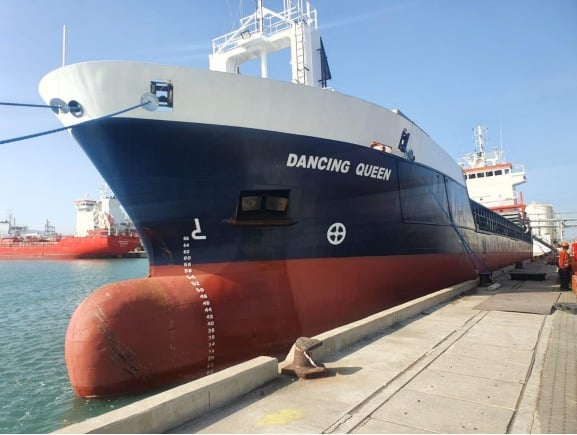 אונית DANCING QUEEN. צילום התחנה הצפונית יחידה ארצית להגנת הסביבה הימית המשרד להגנת הסביבה