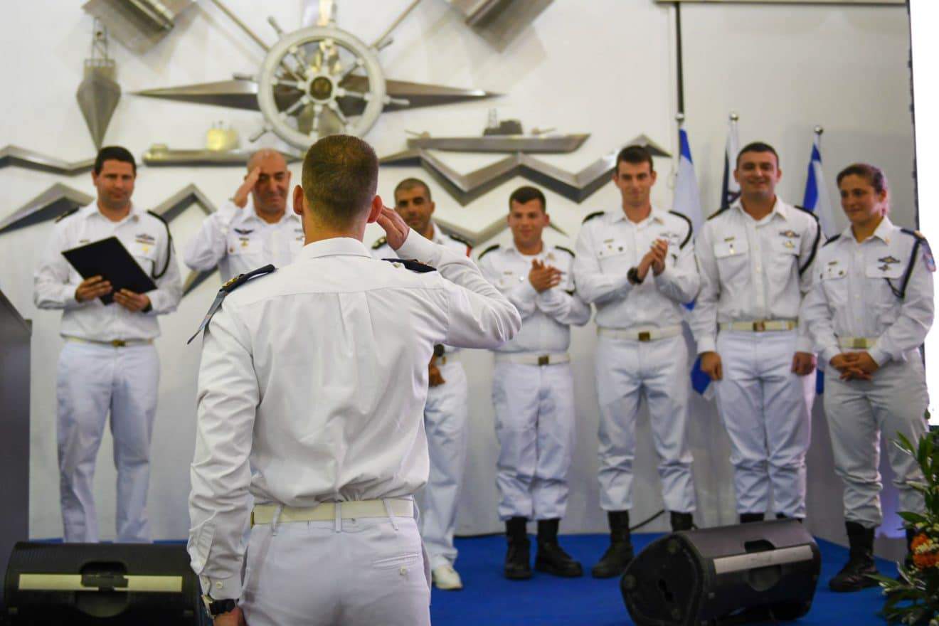 סיום קורס פיקוד ימי מתקדם בבסיס ההדרכה של זרוע הים בחיפה