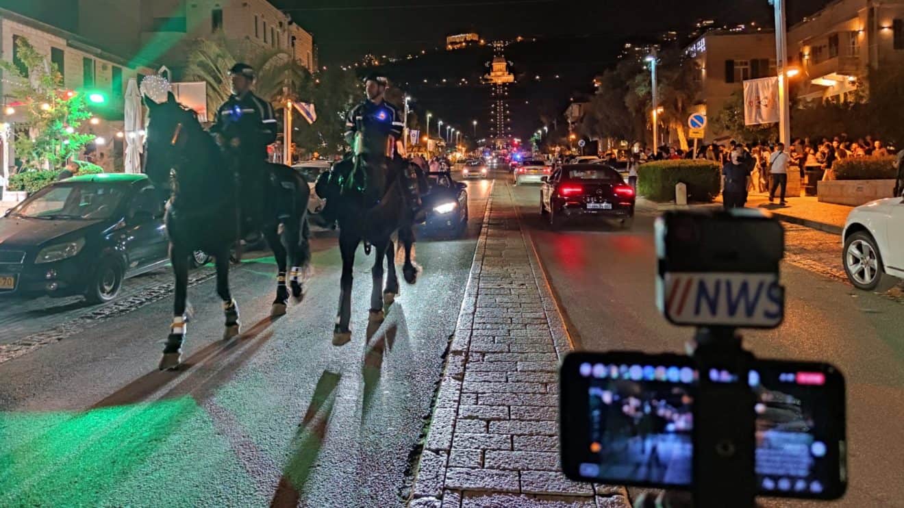 תיירות בחיפה 2022: הפגנות שנאה ופרשים | צילום: חדשות NWS