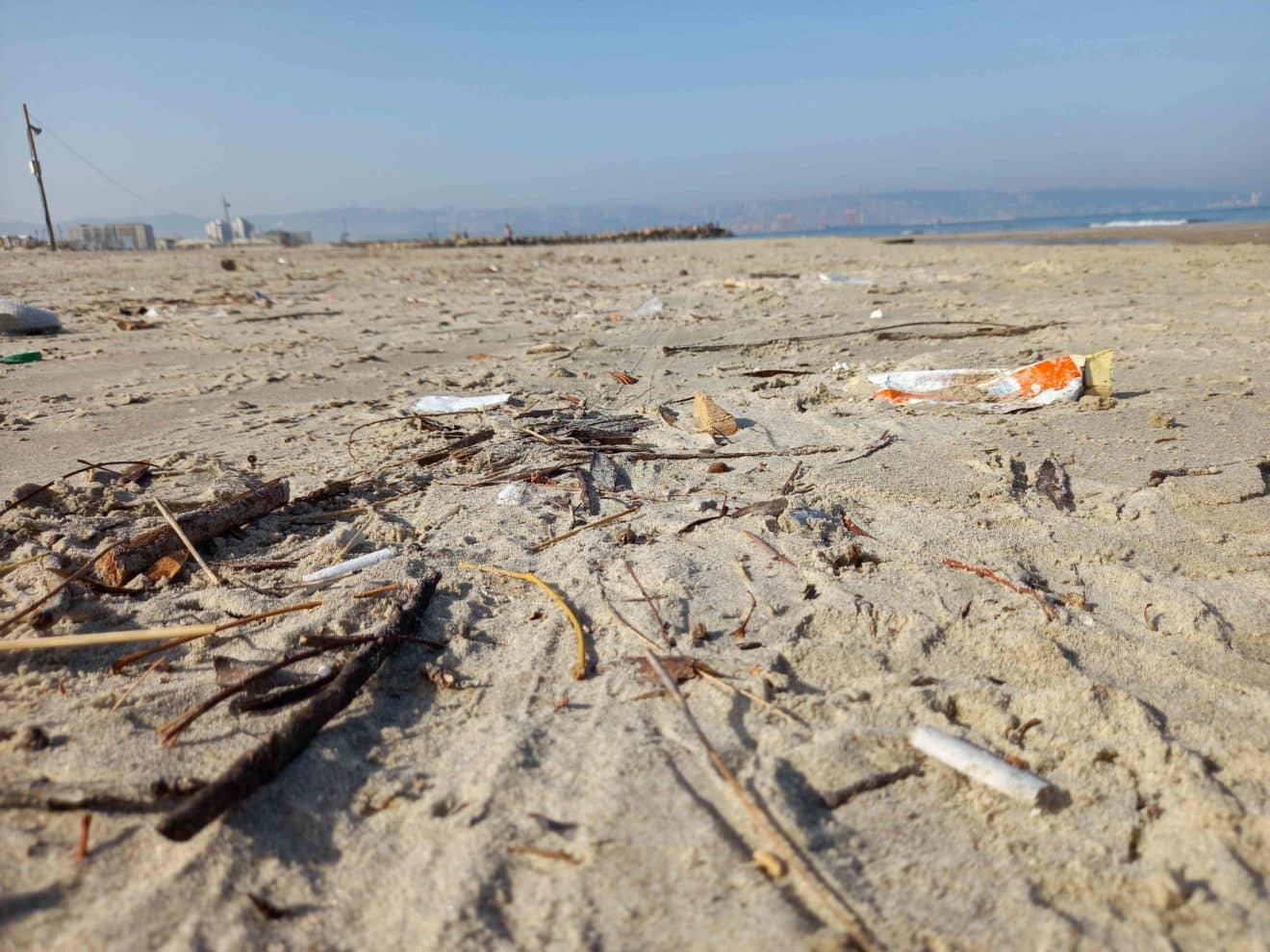 הודעה לציבור: חוף זבולון בקריית ים אסור לרחצה