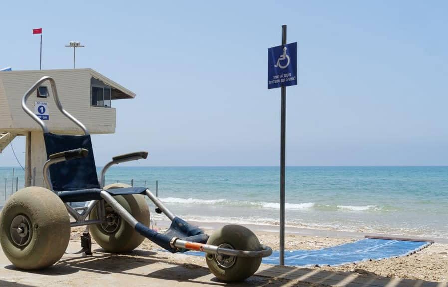 חיפה: הפנינג נגיש בחוף הים לילדים, בני נוער ובוגרים עם מוגבלות