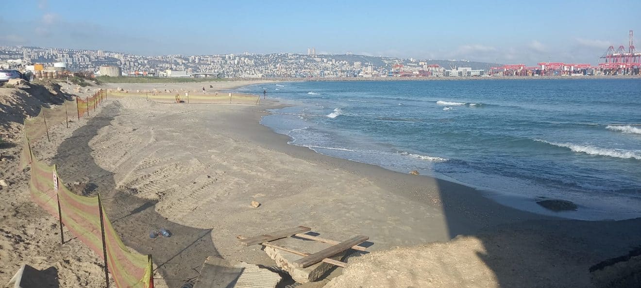 חברת נמלי ישראל החלה בהזנת חול ימי בחופי דרום מפרץ חיפה