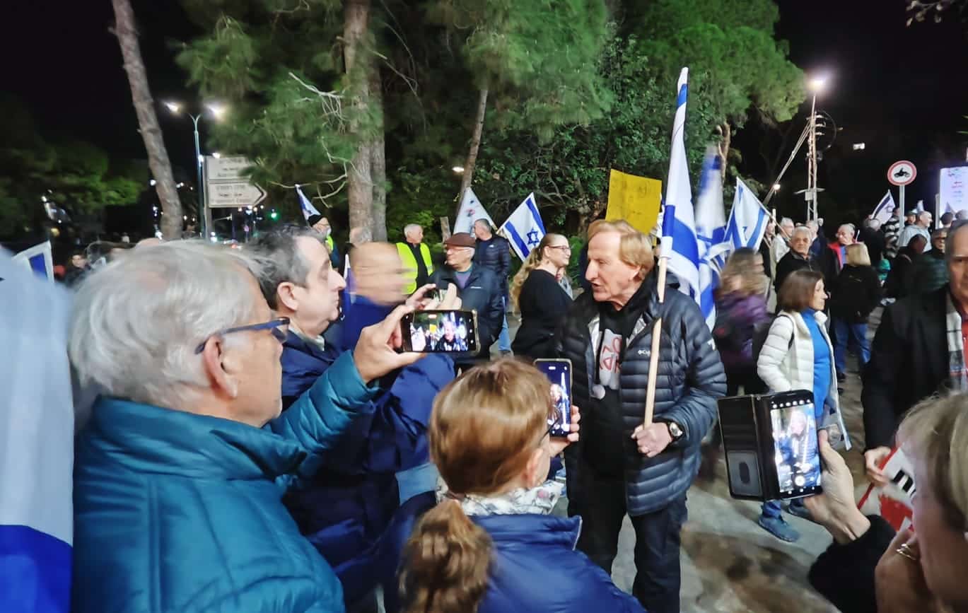 עו"ד ד"ר אליעד שרגא, בהפגנה בחיפה, צילום ארכיון: חדשות NWS