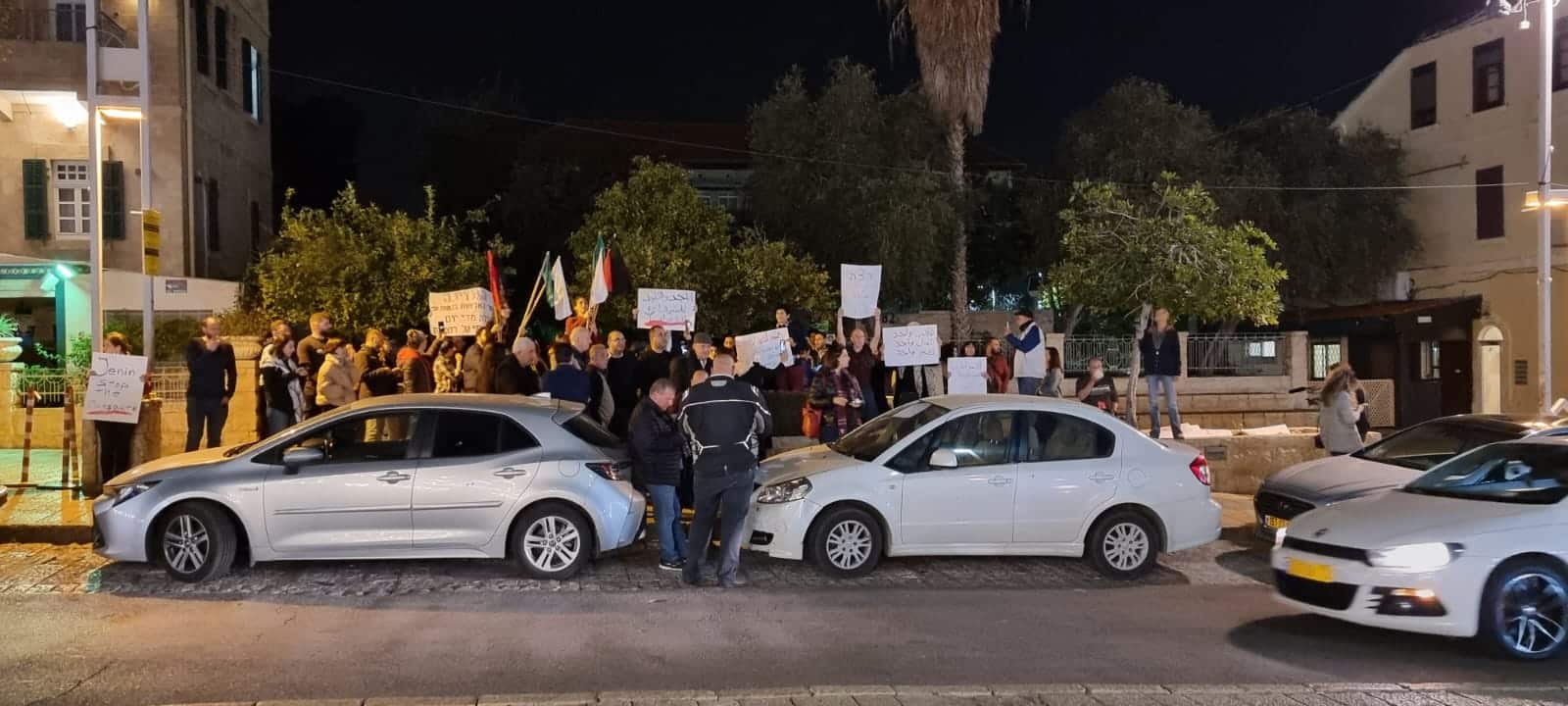 אפס סבלנות: הורדת דגלי אש"ף ומעצרים בשדרות בן גוריון חיפה | צפו בתיעוד