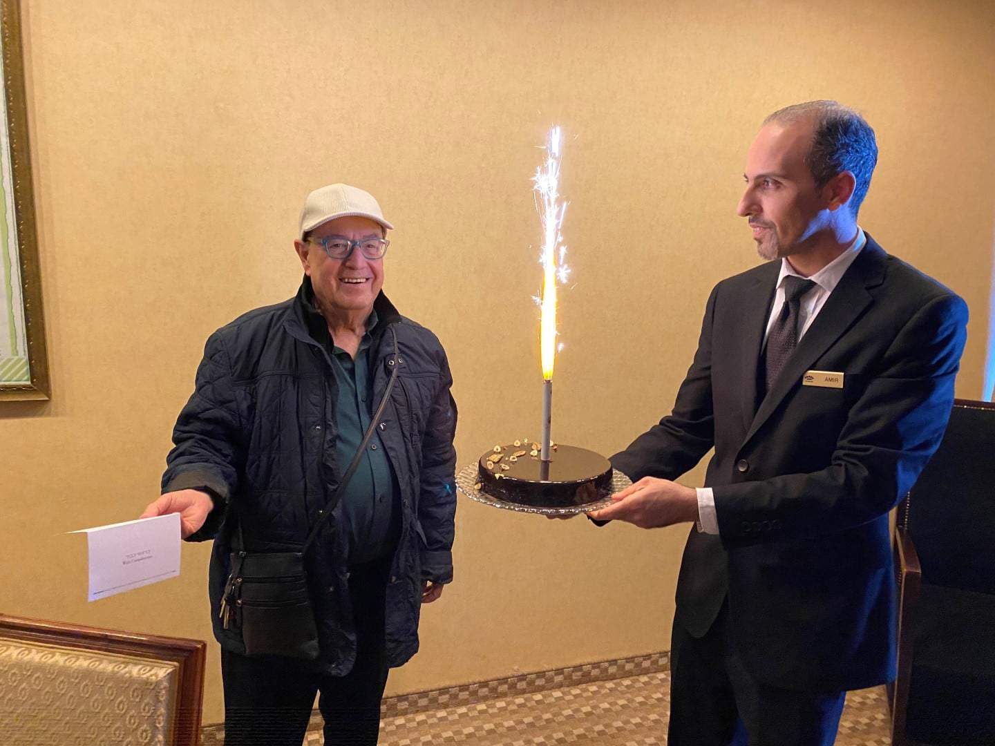 טוביה צפיר חגג את יום הולדתו ה-77 בסוף השבוע בחיפה