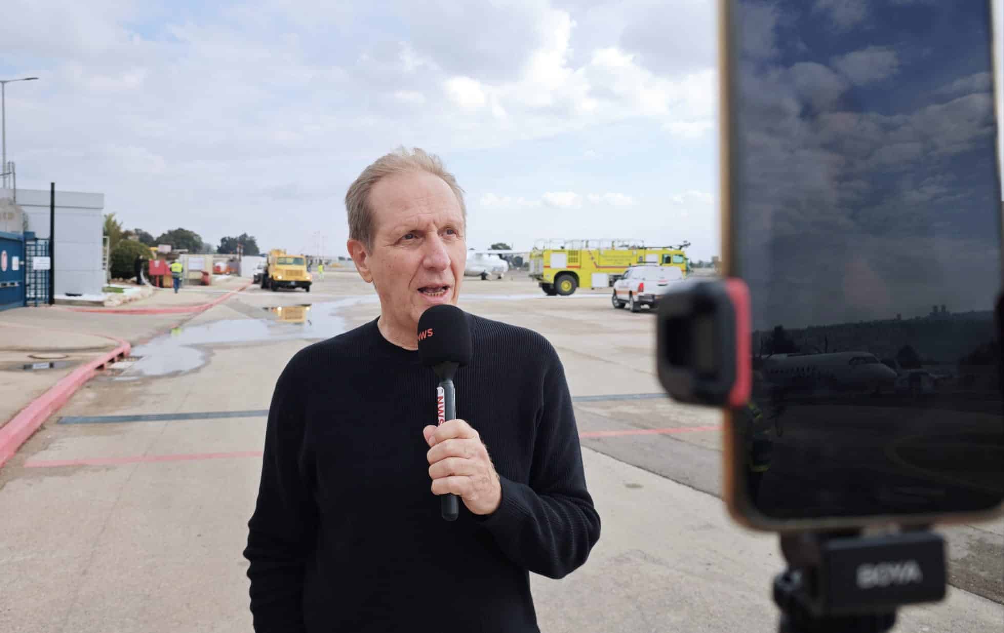 "2, 3 ממריא": השקה חגיגית לטיסת הבכורה 'אייר חיפה' | צפו בשרת התחבורה 14 WhatsApp Image 2024 12 22 at 11.19.01