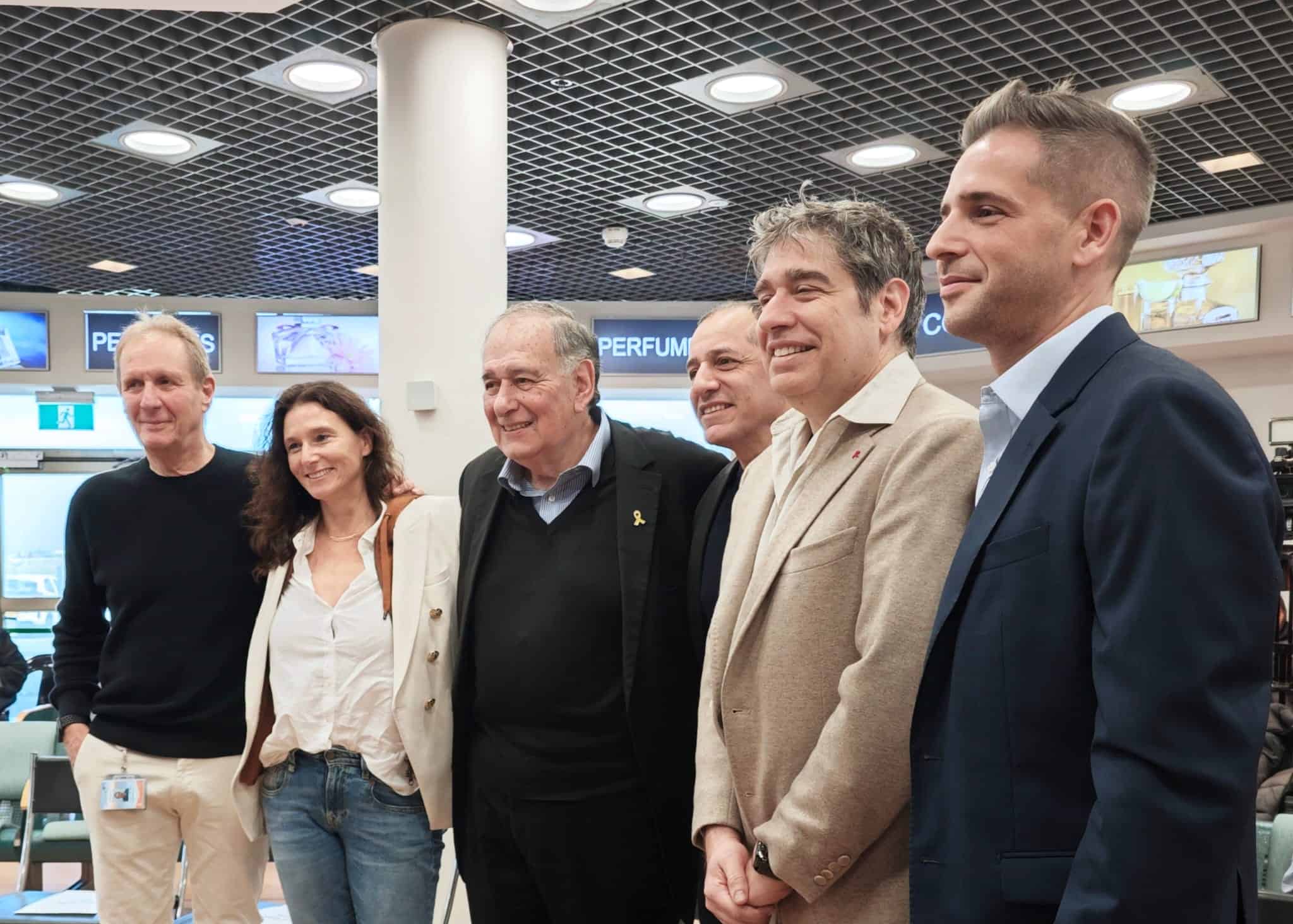 "2, 3 ממריא": השקה חגיגית לטיסת הבכורה 'אייר חיפה' | צפו בשרת התחבורה 7 WhatsApp Image 2024 12 22 at 11.19.05 2