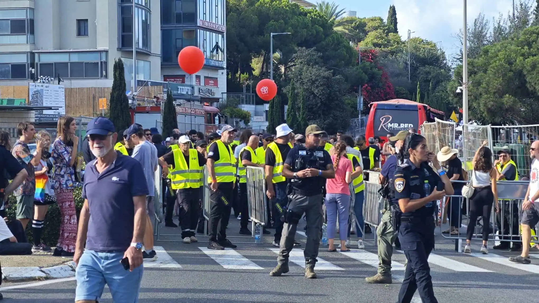 מצעד הגאווה בחיפה: פוליטיקה במקום קהילה | צפו בסיקור 1 WhatsApp Image 2025 08 27 at 19.29.55 2