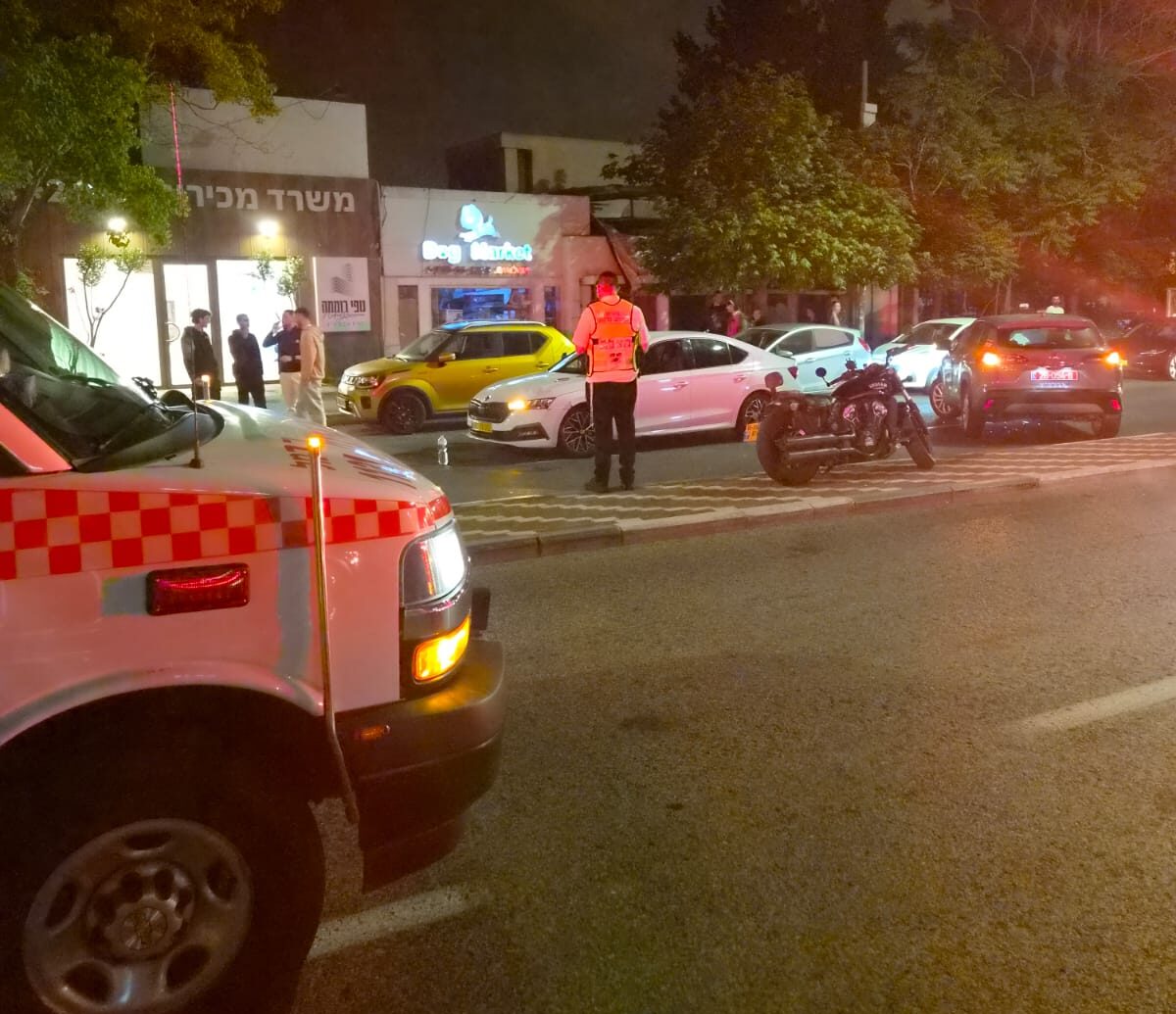 חיפה: שני הולכי רגל פונו במצב קשה וקל לאחר שנפגעו בתאונת דרכים » חדשות NWS