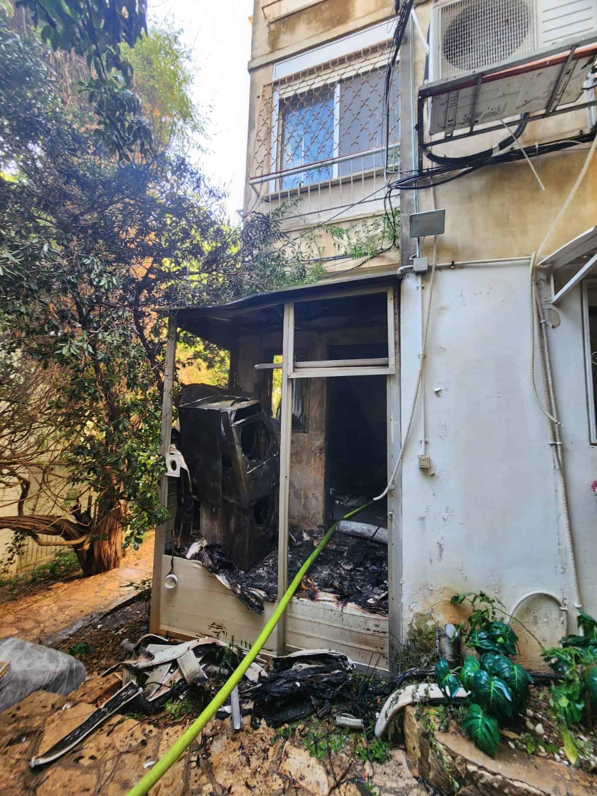 חיפה: שריפה בבית עסק הנמצא במבנה מגורים בעיר 1 WhatsApp Image 2026 07 19 at 19.48.40