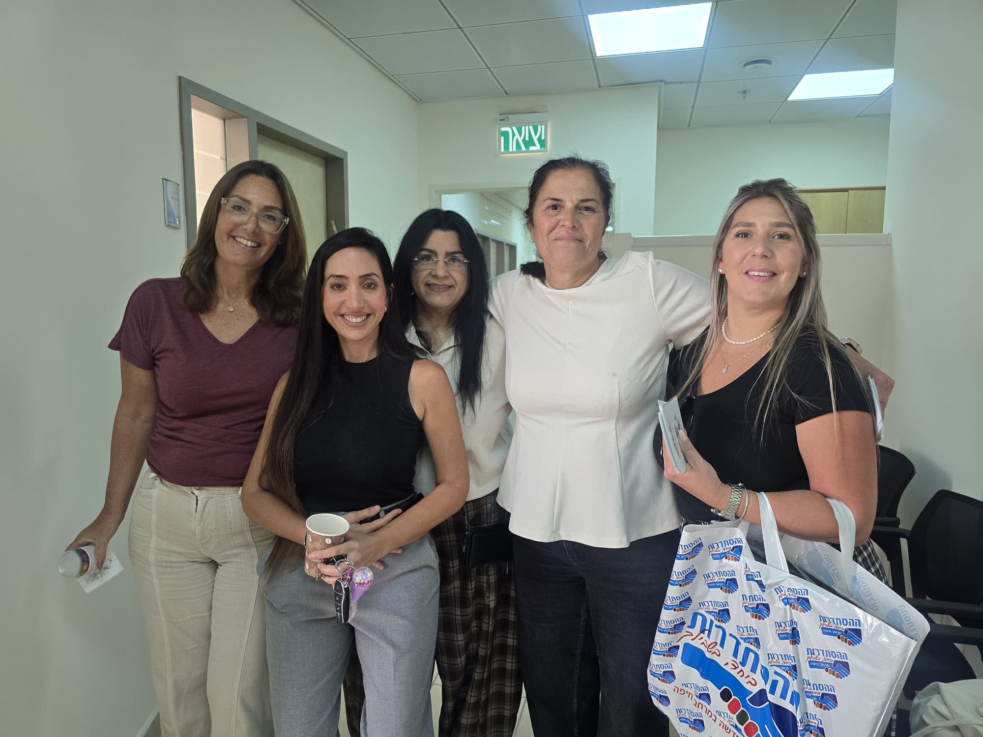 חוזרים לשגרה: עובדי משרד החינוך שבו לבניין הטיל בחיפה » חדשות NWS