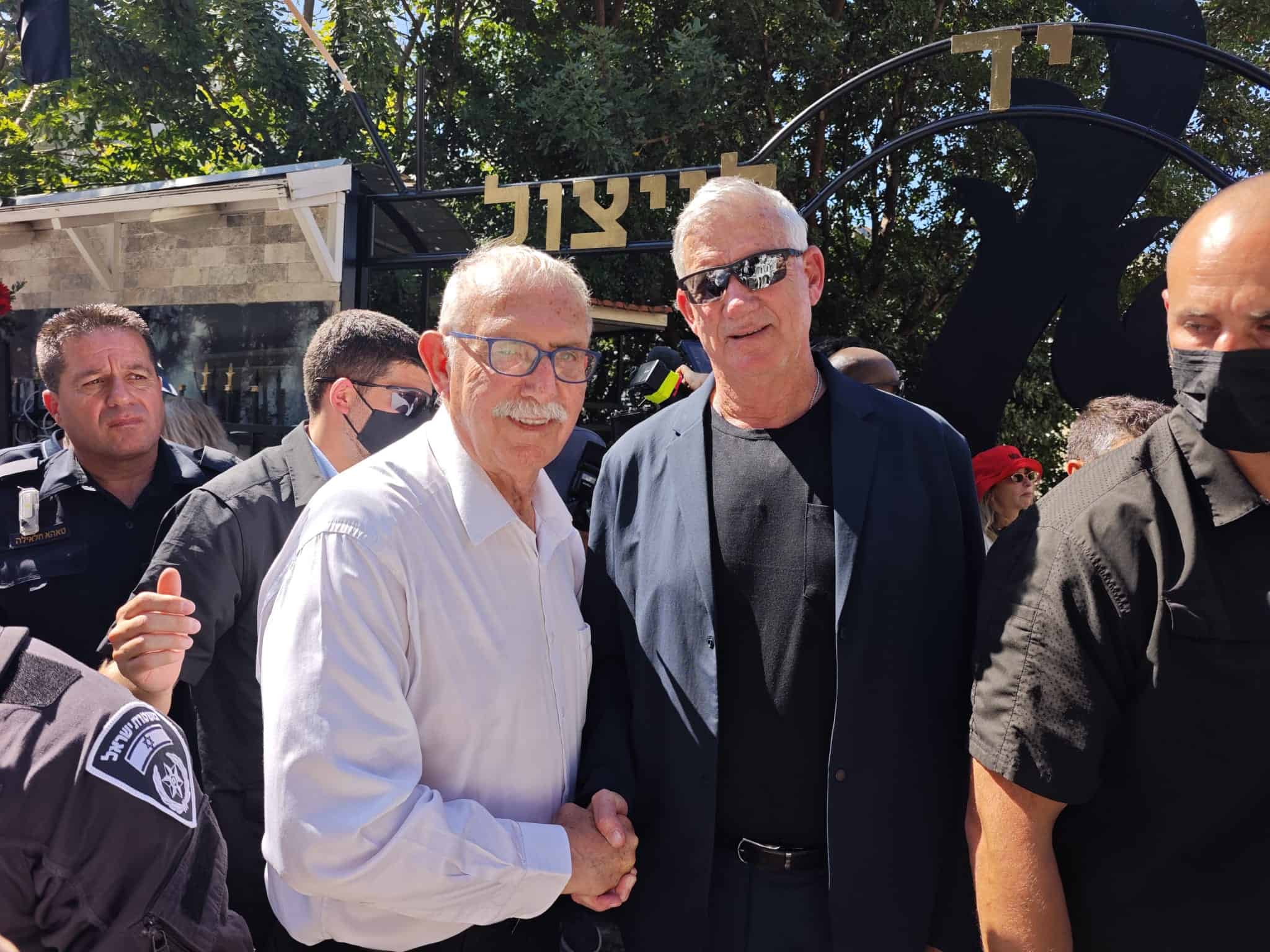 שלוש שנים ל-7 באוקטובר: חיפה זוכרת | בני גנץ בטקס המרכזי של "יד עזר לחבר" 9 WhatsApp Image 2026 10 07 at 16.59.31 2